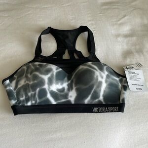 32C Victoria Secret Maximum Support Sports Bra